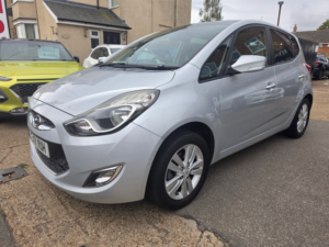 2011 Hyundai Ix20 1.6 Style Hatchback 5dr Petrol Auto Euro 5 (123 Bhp) in Silver — image 6
