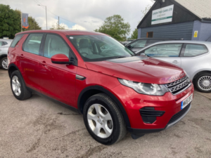2016 Land Rover Discovery Sport 2.0 Td4 Se SUV 5dr Diesel Manual 4WD Euro 6 (s/s) (5 Seat) (150 Ps) in Red — image 3