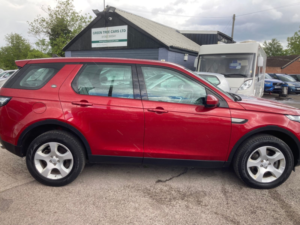 2016 Land Rover Discovery Sport 2.0 Td4 Se SUV 5dr Diesel Manual 4WD Euro 6 (s/s) (5 Seat) (150 Ps) in Red — image 5