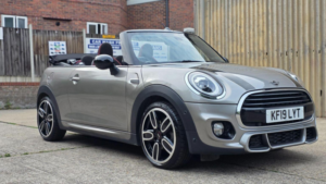 2018 MINI Convertible 1.5 Cooper Steptronic Euro 6 (s/s) 2dr in Silver — image 5