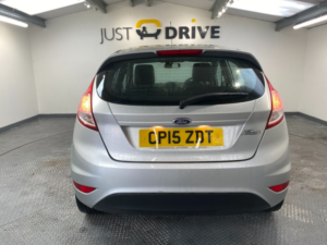 2015 Ford Fiesta 1.25 Zetec Hatchback 5dr Petrol Manual Euro 6 (82 Ps) in Silver — image 4