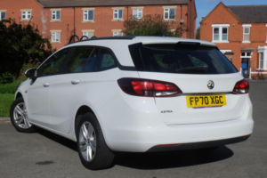 2021 Vauxhall Astra 1.2 Turbo Business Edition Nav Sports Tourer Euro 6 (s/s) 5dr in White — image 4