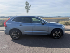 2018 Volvo Xc60 2.0 D4 Momentum Auto AWD Euro 6 (s/s) 5dr in Blue — image 3