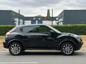 2016 Nissan Juke 1.2 Dig-T Tekna Euro 6 (s/s) 5dr in Black — image 5