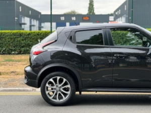 2016 Nissan Juke 1.2 Dig-T Tekna Euro 6 (s/s) 5dr in Black — image 6