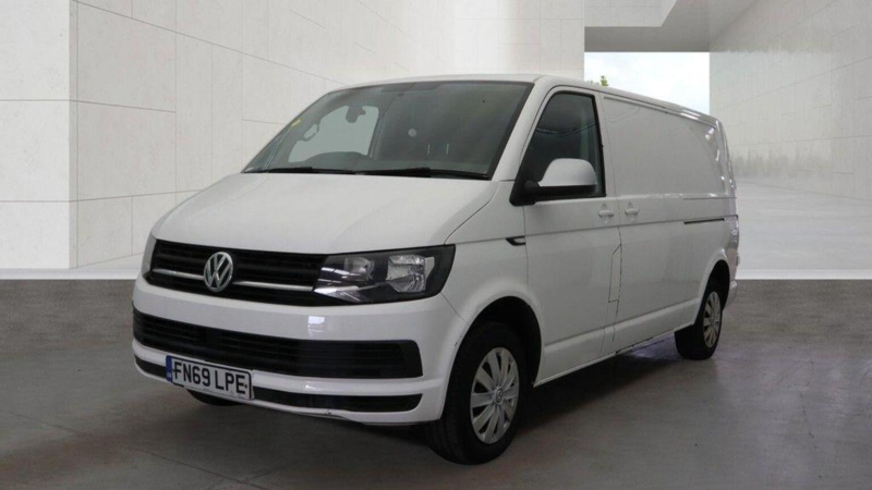 2019 Volkswagen Transporter 2.0 Tdi T28 Trendline Fwd Lwb Euro 6 (s/s) 5dr in Blue — image 1
