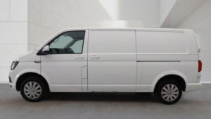 2019 Volkswagen Transporter 2.0 Tdi T28 Trendline Fwd Lwb Euro 6 (s/s) 5dr in Blue — image 2