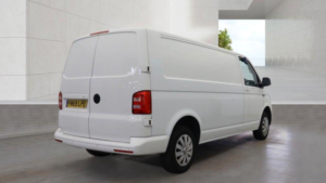 2019 Volkswagen Transporter 2.0 Tdi T28 Trendline Fwd Lwb Euro 6 (s/s) 5dr in Blue — image 6