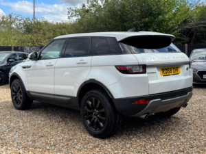2018 Land Rover Range Rover Evoque 2.0 Ed4 Se Fwd Euro 6 (s/s) 5dr in White — image 2