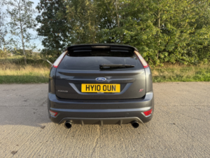 2010 Ford Focus 2.5 Siv St-2 in Grey — image 5