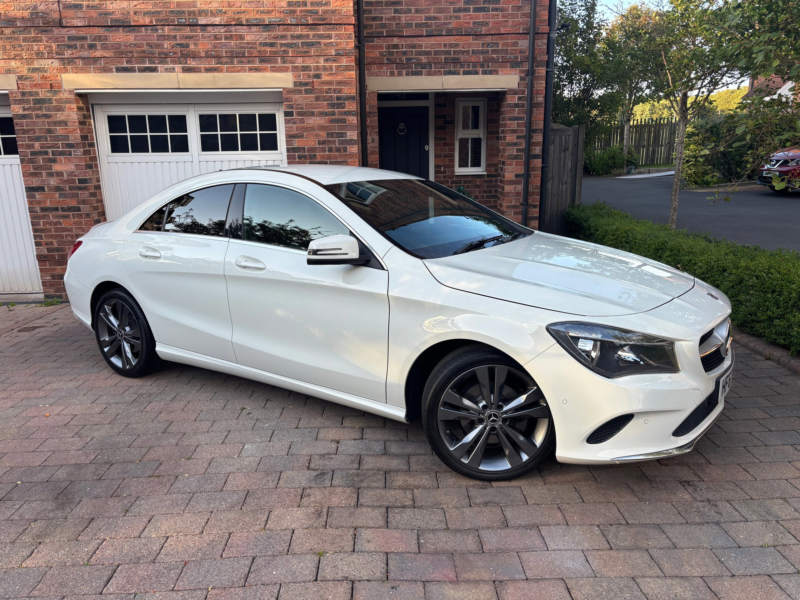 2017 Mercedes-Benz Cla 1.6 Cla180 Sport Coupe 4dr Petrol 7g-Dct Euro 6 (s/s) (122 Ps) in White — image 1