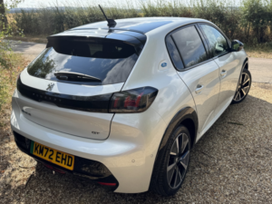 2022 Peugeot E-208 E-208 Gt Premium Electric 50kwh 136 in White — image 3