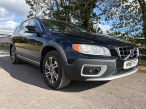 2012 Volvo Xc70 2.4 D5 Se AWD Euro 5 (s/s) 5dr in Black — image 3