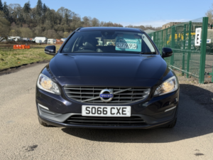 2017 Volvo V60 2.0 Se Nav D3 in Blue — image 2