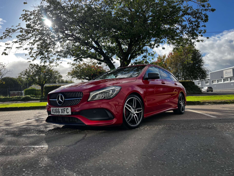 2016 Mercedes-Benz Cla 2.1 Cla 220 D Amg Line Auto 5dr in Red — image 1
