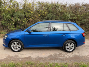 2022 Skoda Fabia 1.0 Tsi Se Euro 6 (s/s) 5dr in Blue — image 3