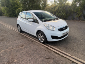 2013 Kia Venga 1.4 Crdi 2 Euro 5 5dr in White — image 2