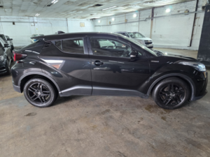 2021 Toyota C-Hr 1.8 Vvt-H Icon in Black — image 2