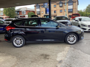 2015 Ford Focus 1.5 Tdci Zetec Euro 6 (s/s) 5dr in Black — image 3