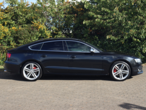 2011 Audi S5 3.0 Tfsi V6 in Black — image 2