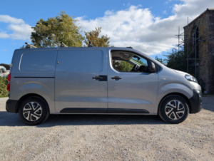 2022 Citroen Dispatch 1.5 Bluehdi 1000 Enterprise Pro M Fwd 2 Euro 6 (s/s) 6dr in Grey — image 2