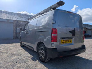 2022 Citroen Dispatch 1.5 Bluehdi 1000 Enterprise Pro M Fwd 2 Euro 6 (s/s) 6dr in Grey — image 4