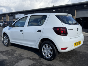 2017 Dacia Sandero 0.9 Ambiance Tce 90 in White — image 4