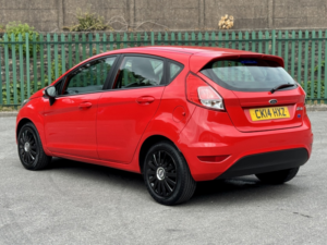 2014 Ford Fiesta 1.25 Style in Red — image 2