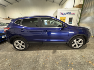 2015 Nissan Qashqai 1.5 Dci N-Tec+ in Blue — image 4