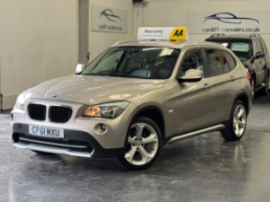 2011 BMW X1 2.0 X1 Xdrive18d Se in Silver — image 3