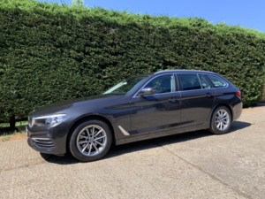 2020 BMW 5 Series BMW 5 Series 2.0 520d Se Touring 5dr Diesel Auto Euro 6 (s/s) (190 Ps) in Grey — image 2
