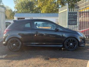 2015 Vauxhall Corsa 1.4 16v Sri Euro 5 3dr in Black — image 4