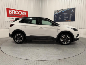 2019 Vauxhall Grandland X 1.2 Turbo Sport Nav Euro 6 (s/s) 5dr in White — image 3