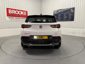 2019 Vauxhall Grandland X 1.2 Turbo Sport Nav Euro 6 (s/s) 5dr in White — image 5