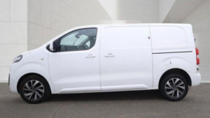 2017 Citroen Dispatch 2.0 Bluehdi 1400 Enterprise Plus M Fwd 2 Euro 6 (s/s) 6dr in White — image 4