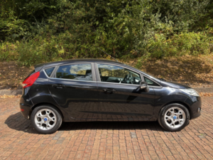 2012 Ford Fiesta 1.3 Zetec in Black — image 4