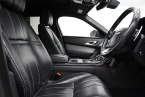 2020 Land Rover Range Rover Velar 2.0 D240 R-Dynamic Hse Auto 4WD Euro 6 (s/s) 5dr in Red — image 3
