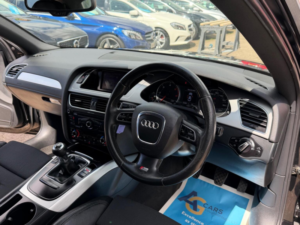 2009 Audi A4 2.0 Tdi S Line Euro 4 4dr in Black — image 3