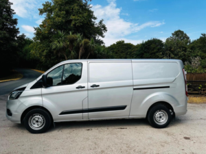 2022 Ford Transit Custom 2.0 300 Ecoblue Trend L2 H1 Euro 6 (s/s) 5dr in Silver — image 2