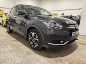 2016 Honda Hr-V 1.6 I-Dtec Ex in Black — image 3