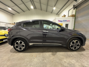 2016 Honda Hr-V 1.6 I-Dtec Ex in Black — image 4