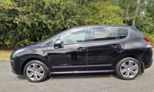 2016 Peugeot 3008 1.6 Bluehdi Allure in Black — image 5