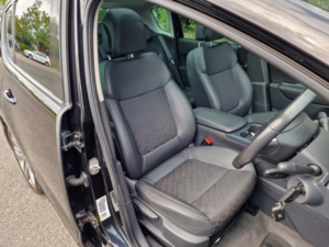 2016 Peugeot 3008 1.6 Bluehdi Allure in Black — image 6