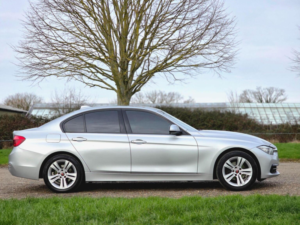 2017 BMW 3 Series 2.0 320i Sport Auto Euro 6 (s/s) 4dr in Silver — image 3