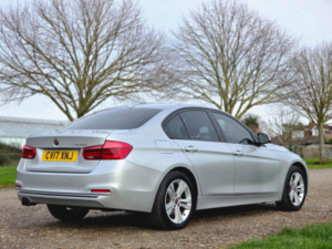 2017 BMW 3 Series 2.0 320i Sport Auto Euro 6 (s/s) 4dr in Silver — image 6