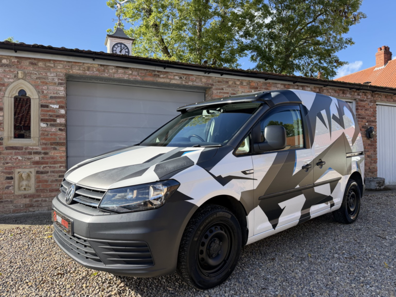 2018 Volkswagen Caddy 1.2 Tsi C20 Bluemotion Tech Startline in White — image 1