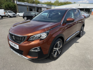 2018 Peugeot 3008 1.6 Bluehdi Allure in Bronze — image 2