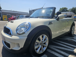 2013 MINI Convertible 1.6 Cooper S Convertible in White — image 4