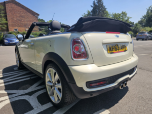 2013 MINI Convertible 1.6 Cooper S Convertible in White — image 6