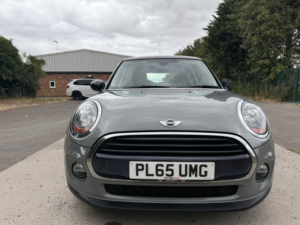 2015 MINI Hatch 1.5 Cooper 3-Door Hatch in Grey — image 2